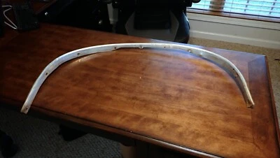 Ford Fairlane 500 Torino 1968 1969 guardabarros delantero derecho moldura de apertura de rueda Foto 1 de 4