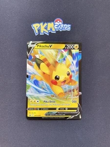 Pokemon TCG Pikachu SWSH285 Black Star Promo LP. - Picture 1 of 3