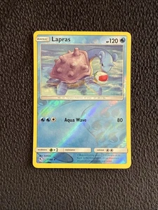 Tarjeta de juego de cartas coleccionables Pokémon rara holográfica inversa Lapras 17/68 Hidden Fates 2019 - Imagen 1 de 2