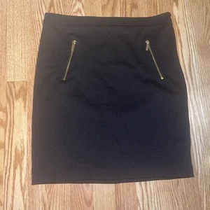 Michael Kors Black Mini Stretch Pencil Skirt With Gold Zippers Accents Size 12 - Picture 1 of 8