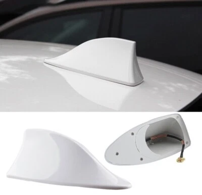 Antenna SHARK universale PINNA SQUALO tetto auto segnale radio tuning Bianco  - Immagine 1 di 4