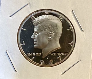1977 S Deep Cameo Proof Kennedy Half Dollar from US Mint Proof Set Gem Quality - Picture 1 of 2