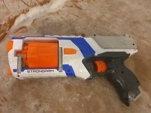 Nerf N-Strike Elite Strongarm mit 15 Schuss Munition - Bild 1 von 4