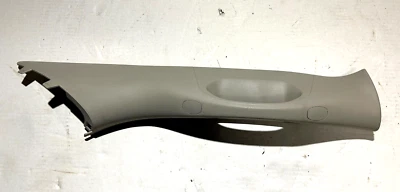 Dodge Ram 1500 2500 3500 4500 5500 2009-2018 derecha moldura de pilar 1DX48TRMAB Foto 1 de 4