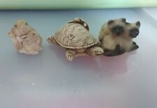3 MINIATURE COLLECTABLE ANIMALS TURTLE'S, RABBITS & A CAT