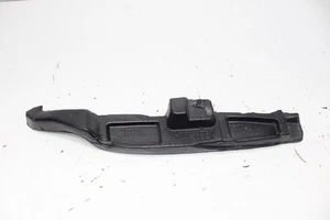 2015-2023 JEEP RENEGADE FRONT RIGHT PASSENGER SIDE FENDER SEAL INSULATOR OEM - Picture 1 of 7