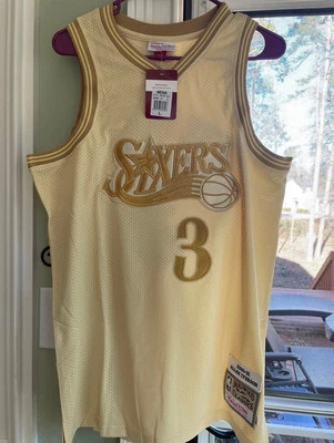 Camiseta deportiva de baloncesto premium dorada Allen Iverson Philadelphia 76’ers 2000-01 L 44 Foto 1 de 4