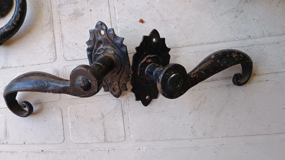Maniglie Vintage In ferro Battuto - Immagine 1 di 4