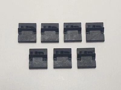 MK1 FORD CAPRI DOOR WEATHER SEAL CLIPS EXTERNAL 3.0 GHIA GXL RS3100 OUTER TRIM - Image 1 of 4