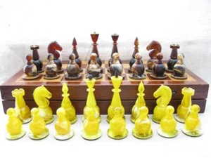 Antique chess from Genuine amber of the USSR - Great Condition Lacquered board - Picture 1 of 24