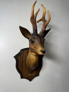 VTG Row Deer Head Plastic Taxidermy Mount Dad Core Grandpa Cabin Wall Decor Den - Picture 1 of 9