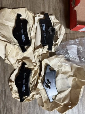 Conjunto de pastilhas de freio a disco TRH1473 BMW X3 528i 535i 535i xDrive 528i BMW X4 530i xDrive - Imagem 1 de 4