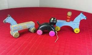 Vintage Holz Zugspielzeug Lot 3 Pferde Hund primitive Volkskunst Holzräder 1930er Japan - Bild 1 von 15
