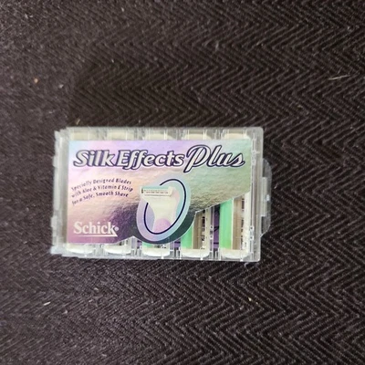 Schick Silk Effects Plus con recambios de hoja de afeitar de aloe para mujer - 5 unidades Foto 1 de 3