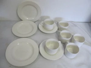11 PCS INTERNATIONAL TABLEWORKS LATTICE OFF WHITE CUPS SAUCERS SALAD PLATES - Picture 1 of 4