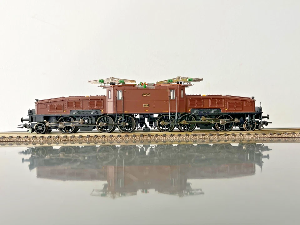 TRIX 25595 - Ce 6/8 II "KROKODIL" - SBB- DIGITALE-MFX-SOUND - (AD-5240)