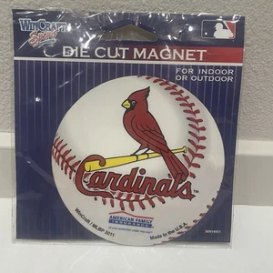 MLB St. Louis Cardinals Baseball 4x4 Die cut Magnet Indoor & Outdoor Licenced - Picture 1 of 4