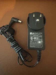Original LG Monitor Ladegerät AC Adapter Netzteil 19V 1,3A 24,7W schwarz 27MP40W - Bild 1 von 2