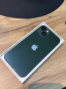 iPhone 13 – 128 GB – Dunkelgrün – Guter Zustand + schwarze Hülle – 390 € VB - Bild 1 von 7
