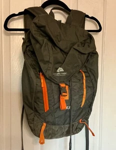 OZARK TRAIL LIGHTWEIGHT HIKING BACKPACK 40L GRAY OUTDOORS NYLON - Picture 1 of 4
