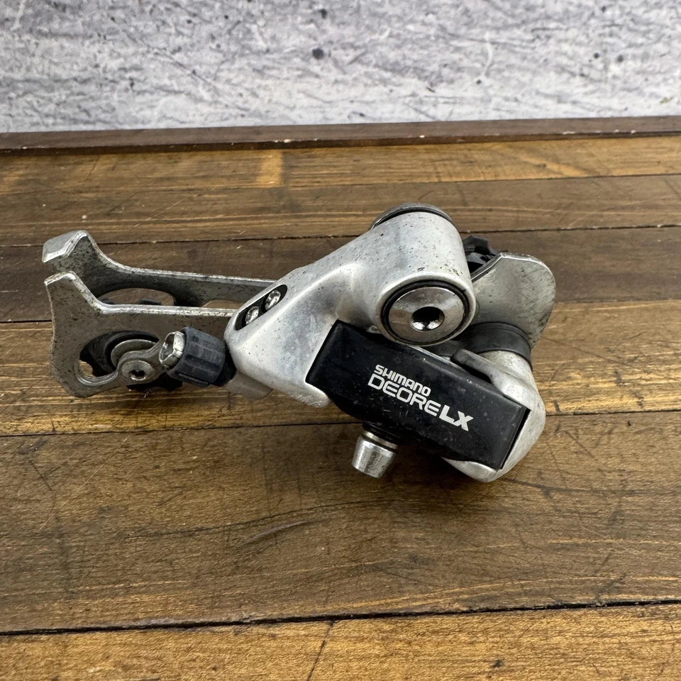 Vintage Shimano Deore LX RD-M550 Rear Derailleur Japan MTB Silver 310g Long Cage - Image 1 of 4