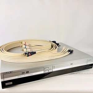 Sony RDR-VX521 registratore DVD VHS VCR combo con cavo 5 componenti testato - Foto 1 di 13
