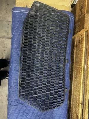 Parrilla de ventilación lateral izquierda Lamborghini Aventador Foto 1 de 4