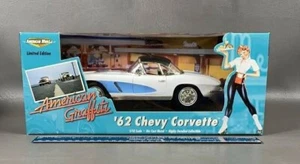 AMERICAN GRAFFITI 62 CHEVY CORVETTE 1:18 diecast white / blue convertible - Picture 1 of 10