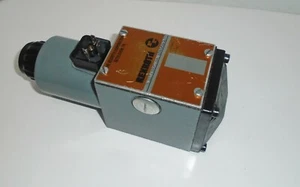 REXROTH 3WE10A32/CG24N9Z45/B10V DIRECTIONAL VALVE; 3WE10A3X/G24N9Z45/B10V - Picture 1 of 1