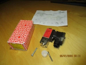 Danfoss 060N1093 Pressure Transmitter MBS 5150 NEU - Picture 1 of 3