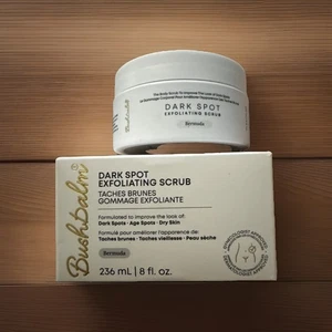NUEVO - Bermudas - Bálsamo Bush - Exfoliante Exfoliante de Manchas Oscuras - 8 fl oz / 236 ml - Imagen 1 de 2