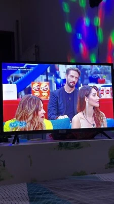 TCL 32S5200 - 32" - DLED HD (Smart TV) - Immagine 1 di 3