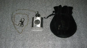 Vintage Edelstahl Flachmann 1 Unze mit Kette Zinn American Eagle und Etui  - Bild 1 von 6