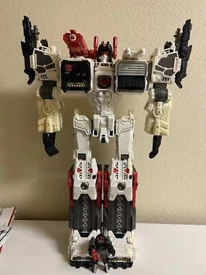 Transformers Generations Metroplex Thrilling 30 Loose 2013 COMPLETE! (RD) 🚀🤖 - Image 1 of 4