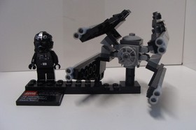 LEGO Star Wars 9676 Tie Interceptor and Pilot- Read First-