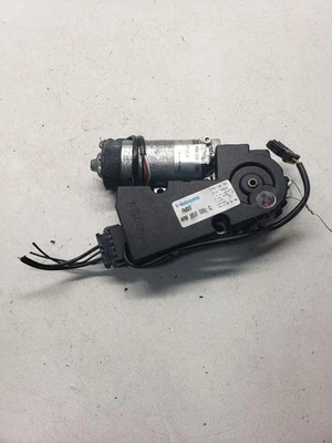 Мотор на крышу A6 AUDI 1996 1448349 - Изображение 1 из 4