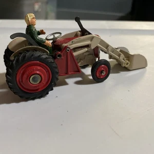 Trattore vintage Corgi Toys 53 Massey-Ferguson 65 con pala originale e figurina - Foto 1 di 6
