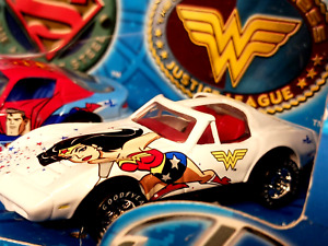 Matchbox Collectible DC Justice League Diorama 2003 Mattel Wonder Woman Superman