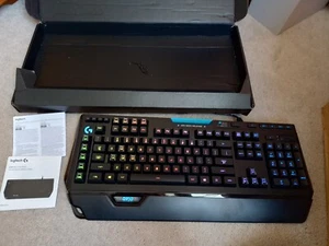Logitech G910 Orion Spectrum RGB Mechanical Gaming Keyboard - Black please read - Photo 1/14