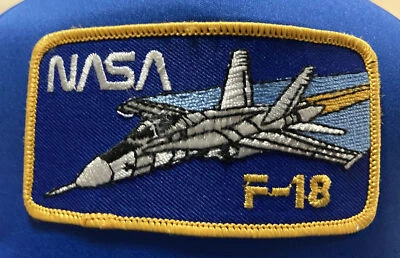 De colección NASA F-18 SnapBack Camionero Estilo Malla Parche Sombrero Gorra RARO Piloto Militar Foto 1 de 4