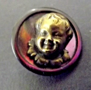 Botón de concha de abulón vintage con escudo de cabeza de bebé riendo (4357) - Imagen 1 de 5