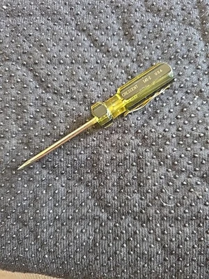 CRESCENT 2" Flat Slotted Pocket Mini Screwdriver 543-2  MADE IN USA - Image 1 of 4