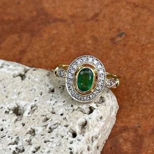 Vintage 10 Kt Gelbgold facettierter ovaler 1,00 ct Smaragd + Diamant Doppelhalo Ring - Bild 1 von 9