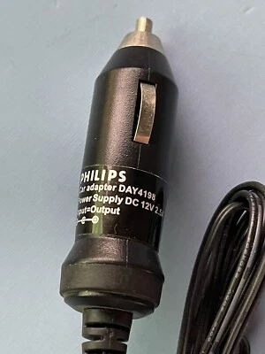 Adaptador de batería de coche vintage PHILIPS DAY4198 entrada CC 12V 2.5A Foto 1 de 4