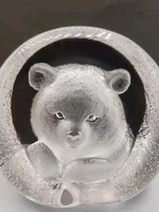 Matten Jonasson Bär Jungtier Baby Handarbeit Kristall Briefbeschwerer Schweden Etikett ohne Box - Bild 1 von 4