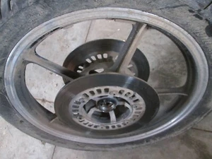 Yamaha Maxim XJ700 XJ 700 1985 front rim wheel 2.15-19 19in. 19 inch  - Picture 1 of 3