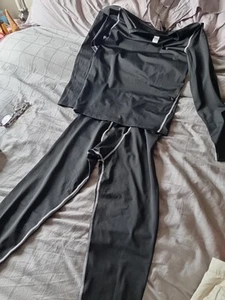 Exersice Leggings And Top Black Stretch Fit, Size 160cm Child 13 To 14 Years - Picture 1 of 3