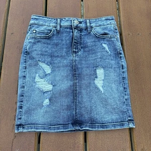 Women’s Guess Y2K 90’s Distressed Acid Wash Denim Jean Skirt Size XS - Picture 1 of 5