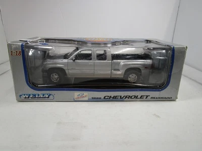 Chevy Silverado Z71 1999 WELLY 1/18 PLATEADO CABINA EXTENDIDA LADO DEPORTIVO USADO MUY BONITO Foto 1 de 4