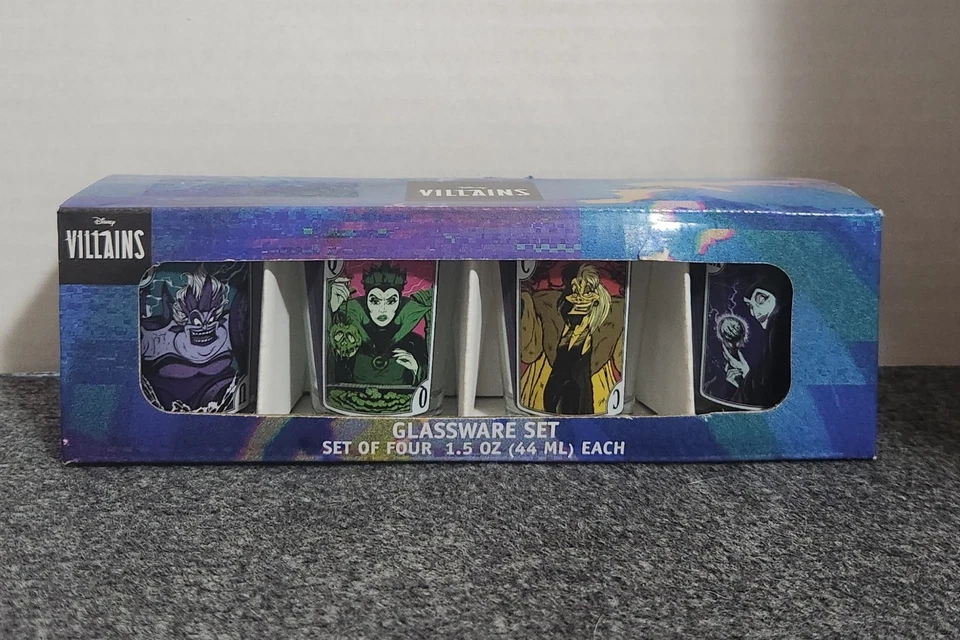 Nuevo Juego de Cristalería Villanos Disney 4 Vasos de Chupito Ursula Cruella Reina Malificante Foto 1 de 4